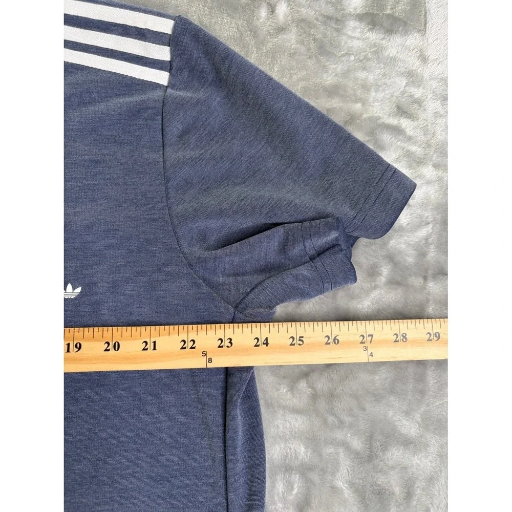 adidas Originals Three Stripes T-Shirt‎ Men's L Blue Polyester Blend Used